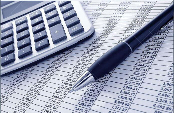 對工程進行驗收，交付合同余款