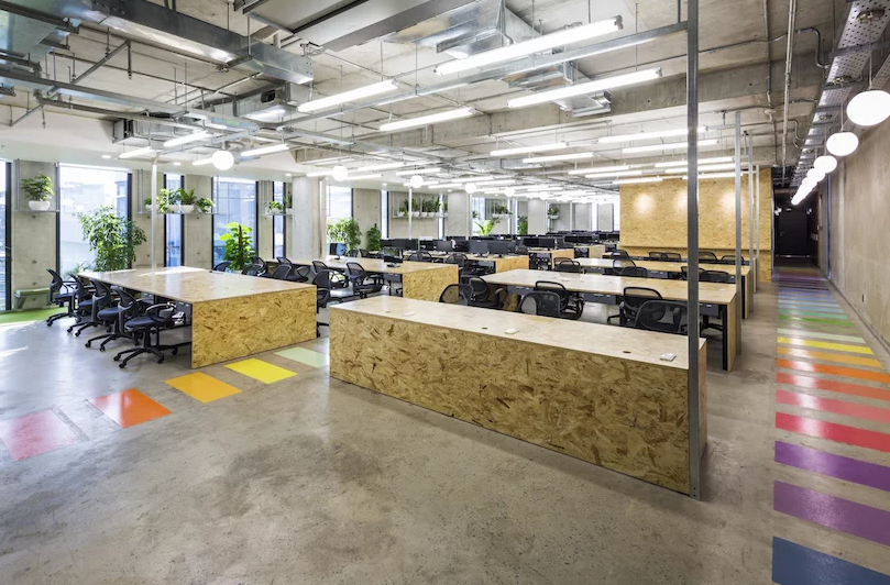 重慶辦公室裝修分享公園式辦公室裝修效果圖1