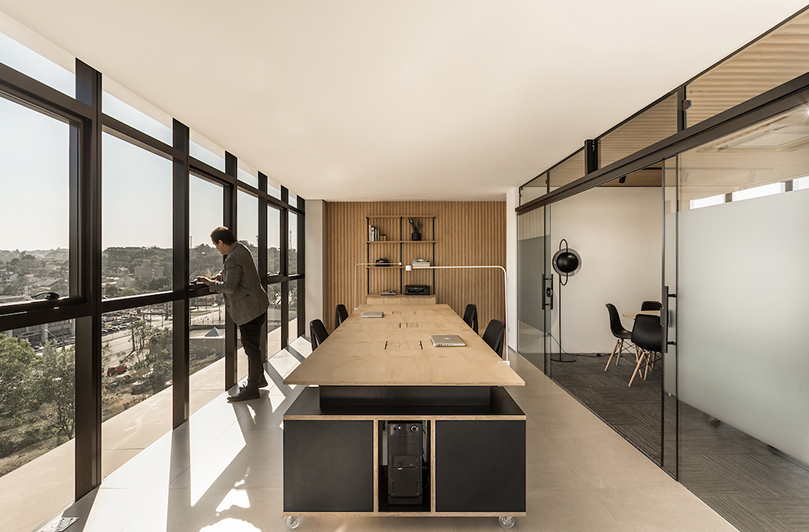 華發(fā)裝修提示辦公裝修家具擺設(shè)應(yīng)該注意些什么？